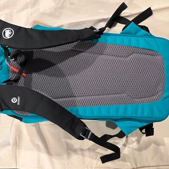 NEW  Nirvana 15 minimalist ski touring and freeride backpack UNISEX main image 11